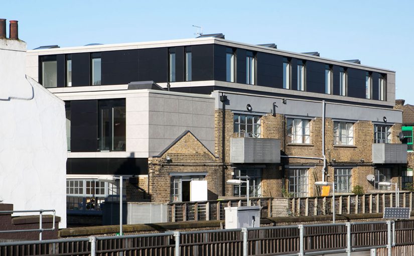 A light-weight rooftop extension to a former warehouse
